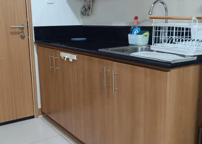 Bed & Breakfast Cozy Space At Red Makati Manila